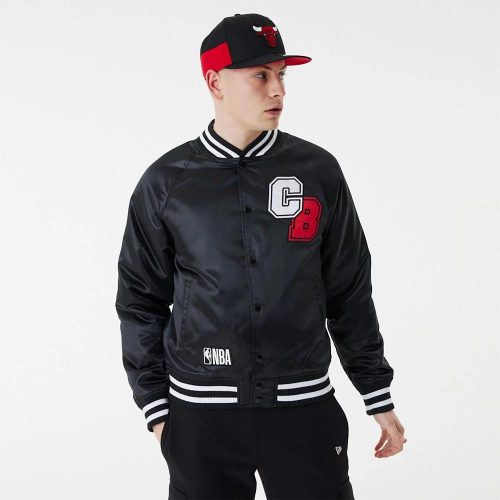 NEW ERA CHICAGO BULLS TEAM LOGO SATIN BOMBER BLACK