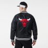 NEW ERA CHICAGO BULLS TEAM LOGO SATIN BOMBER BLACK