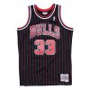 MITCHELL & NESS CHICAGO BULLS SCOTTIE PIPPEN 95-96' #33 ALT. SWINGMAN 2.0 JERSEY BLACK PINSTRIPE