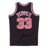 MITCHELL & NESS CHICAGO BULLS SCOTTIE PIPPEN 95-96' #33 ALT. SWINGMAN 2.0 JERSEY BLACK PINSTRIPE