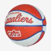 WILSON NBA TEAM RETRO MINI CLEVELAND CAVALIERS BASKETBALL 3 ORANGE/WHITE