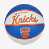 WILSON NBA TEAM RETRO MINI NEW YORK KNICKS BASKETBALL 3 BLUE/WHITE