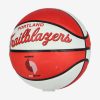 WILSON NBA TEAM RETRO MINI PORTLAND TRAIL BLAZERS BASKETBALL 3 RED/WHITE